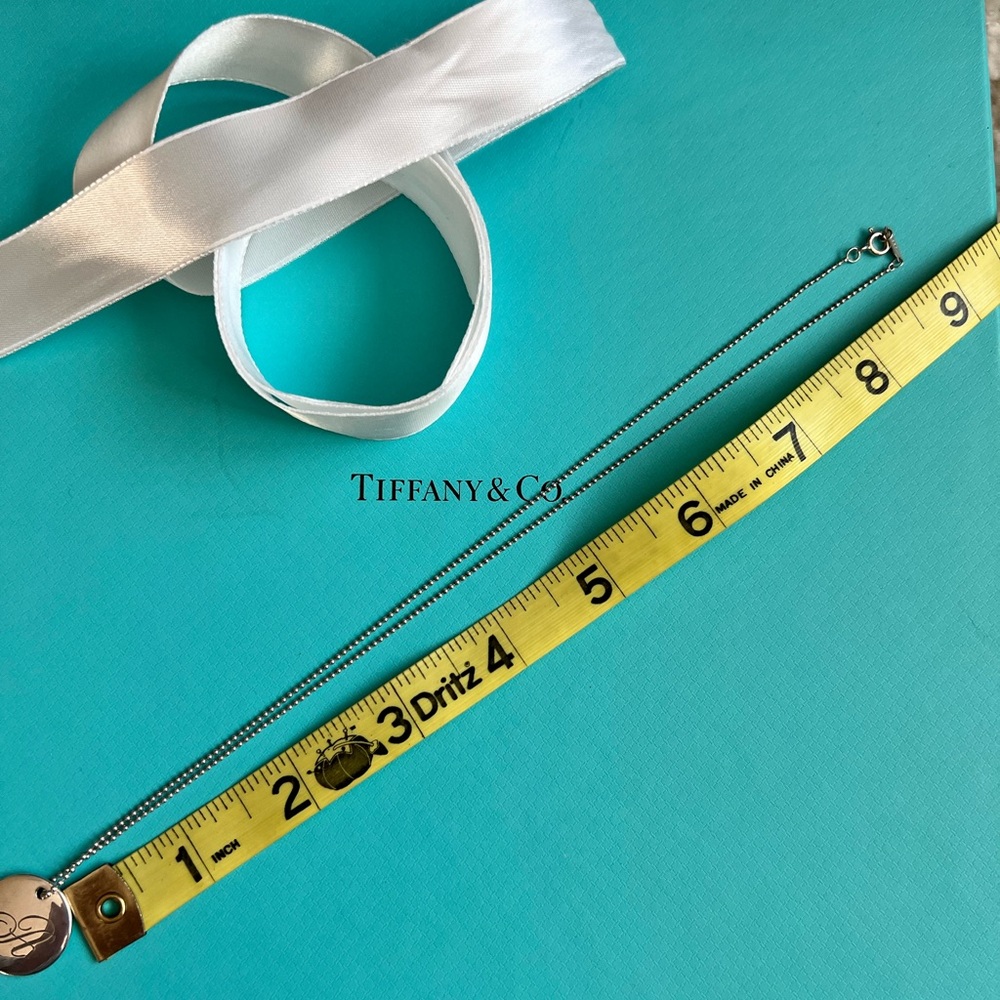 Tiffany Notes Alphabet A large disc charm necklace - Picture 10 of 13